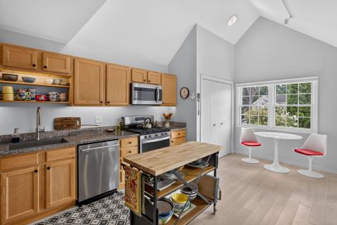 10 Red Cedar Road Mashpee MA 02649