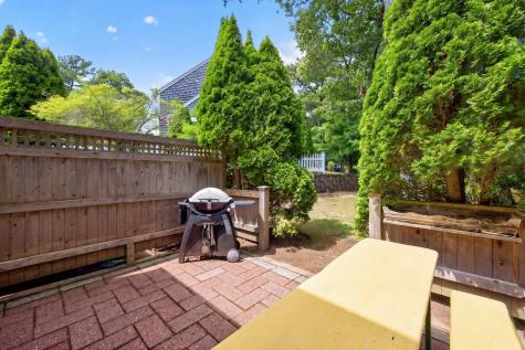 10 Red Cedar Road Mashpee MA 02649
