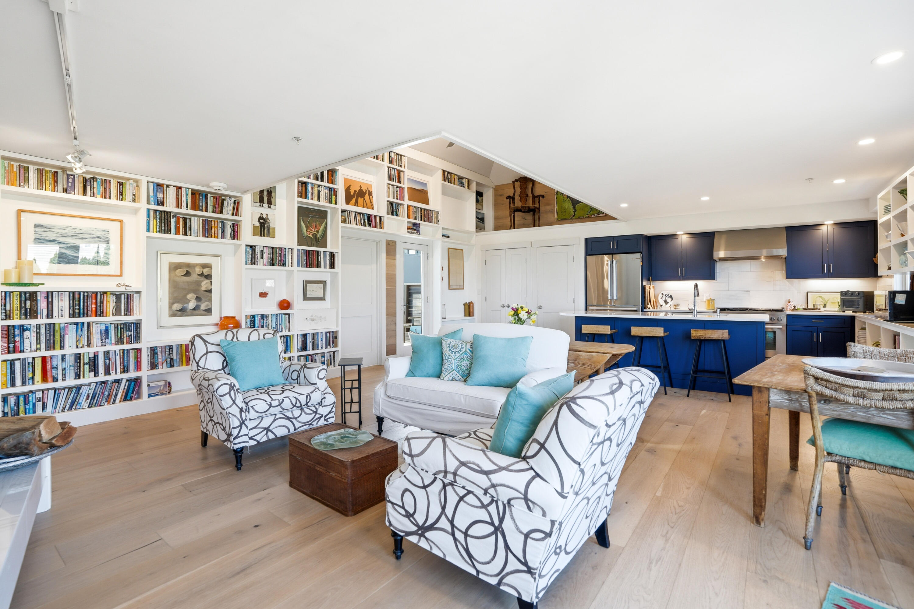 20 Union Court Vineyard Haven MA 02568