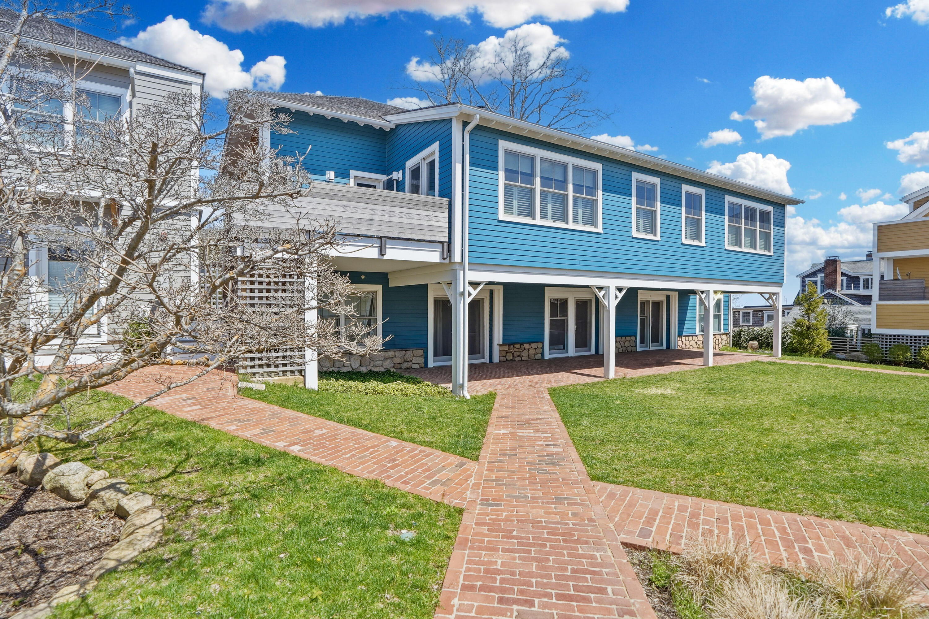 20 Union Court Vineyard Haven MA 02568