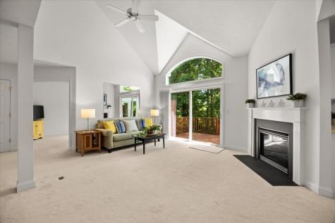 9 Blue Meadow Court Bourne MA 02532
