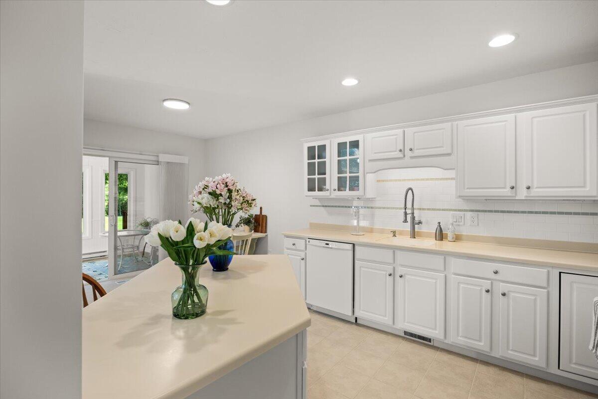 9 Blue Meadow Court Bourne MA 02532