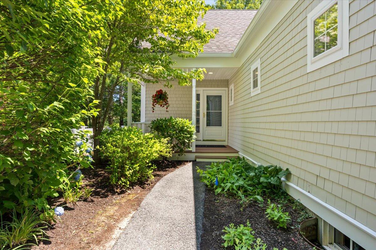9 Blue Meadow Court Bourne MA 02532