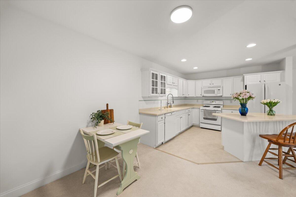 9 Blue Meadow Court Bourne MA 02532