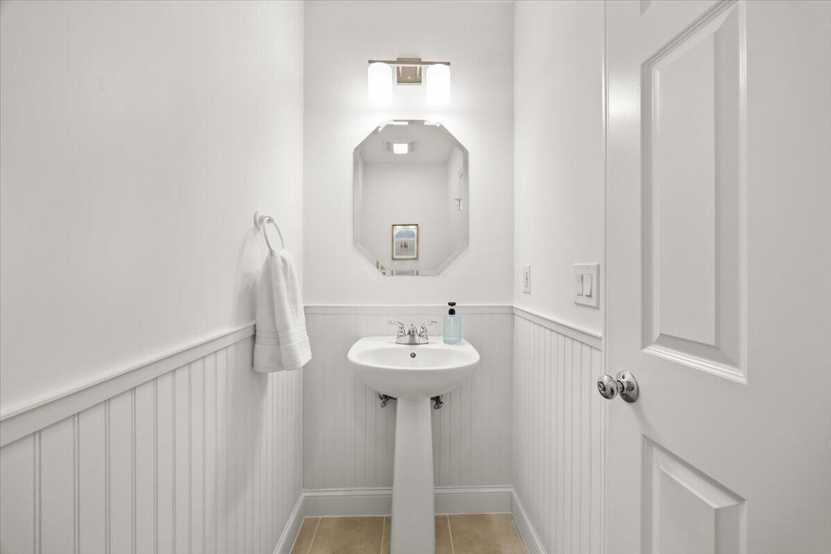 9 Blue Meadow Court Bourne MA 02532