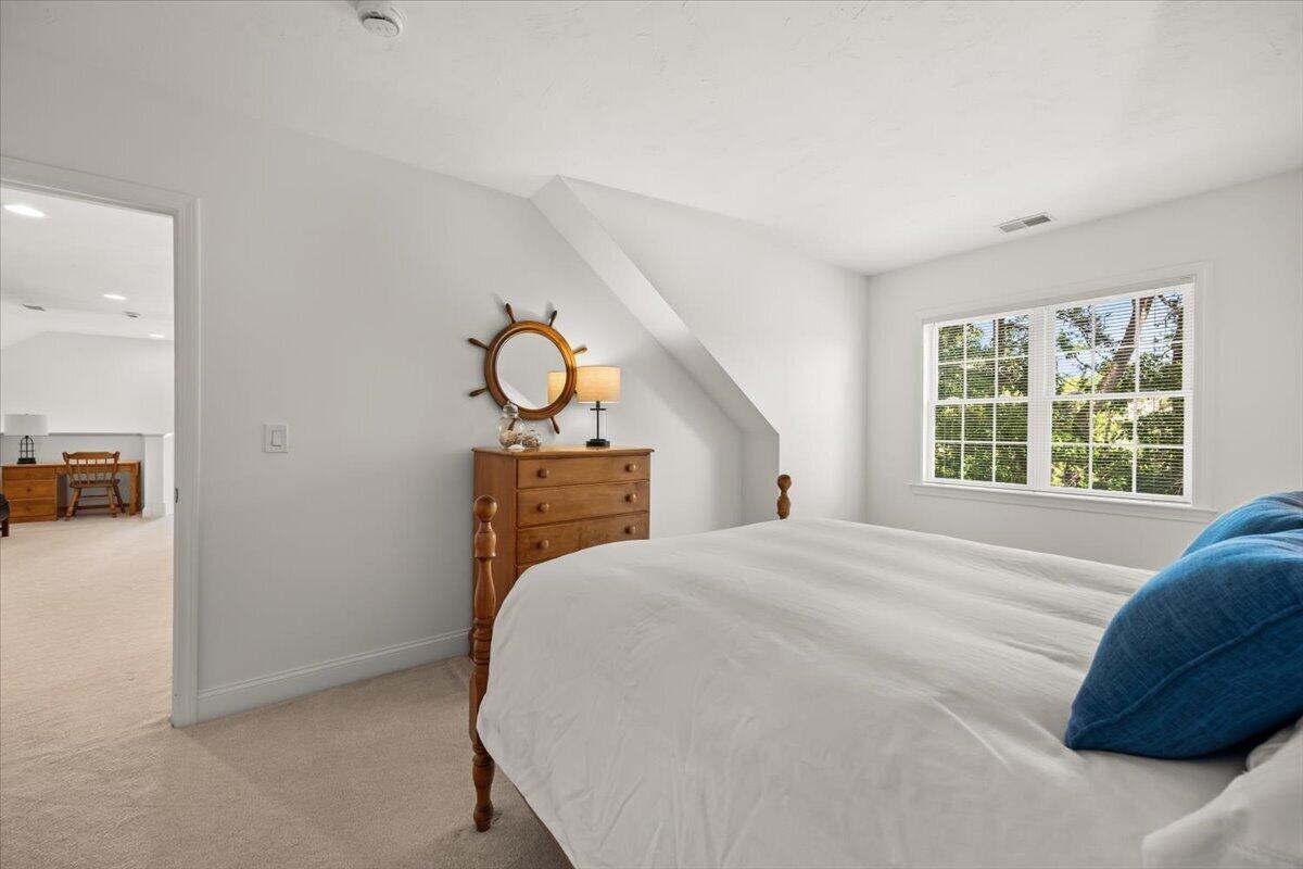 9 Blue Meadow Court Bourne MA 02532