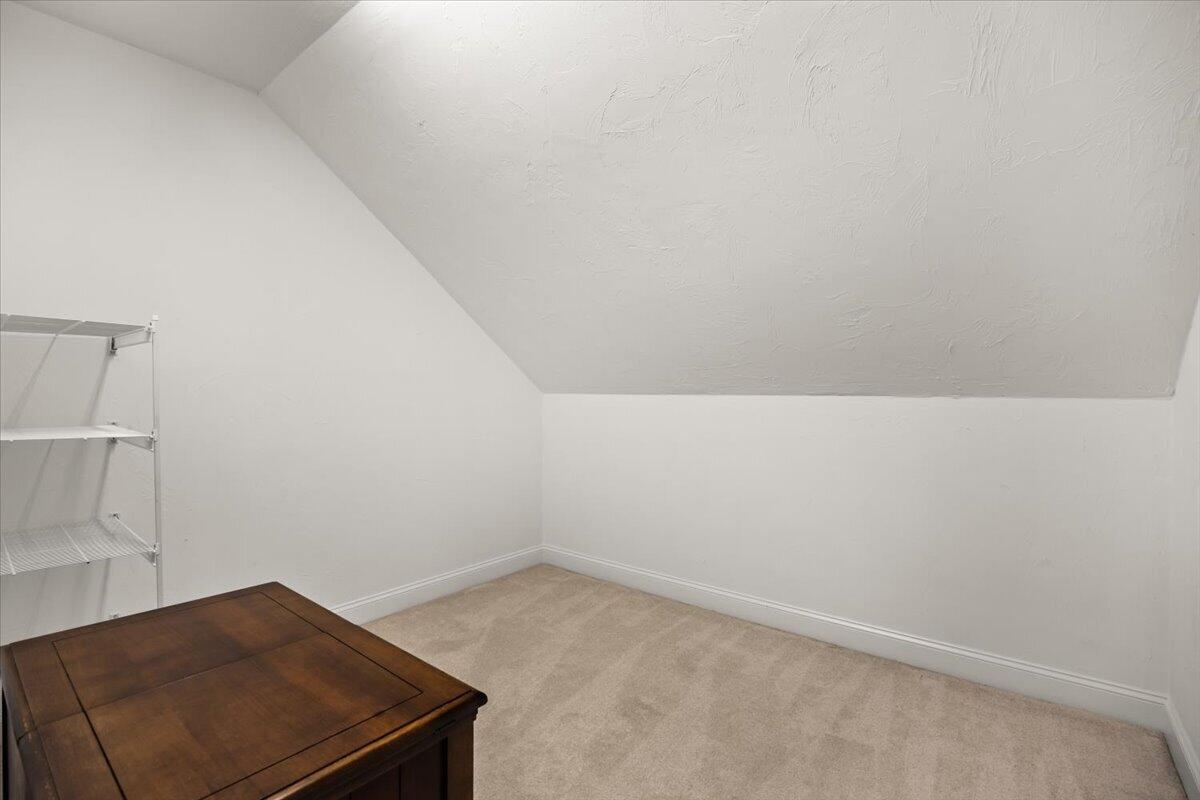 9 Blue Meadow Court Bourne MA 02532