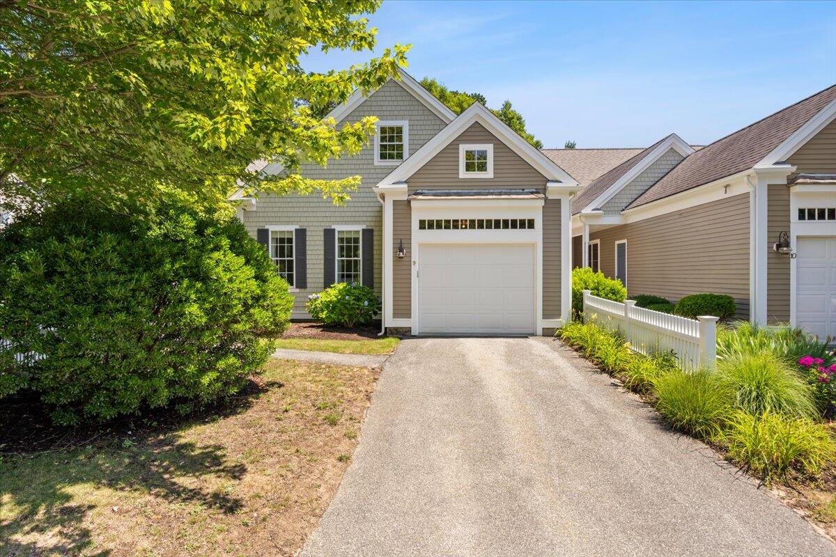 9 Blue Meadow Court Bourne MA 02532