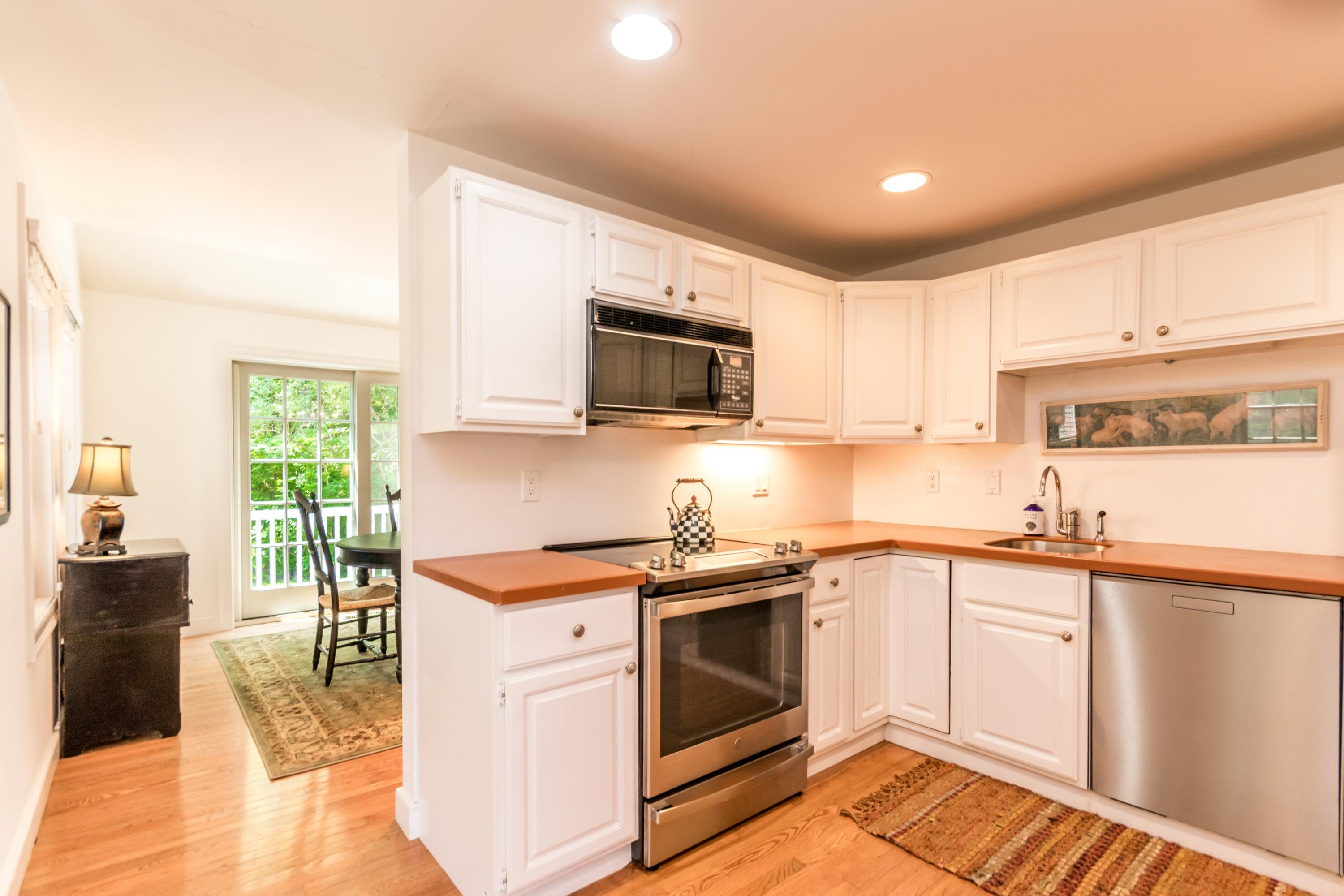 15 Hampton Court Mashpee MA 02649
