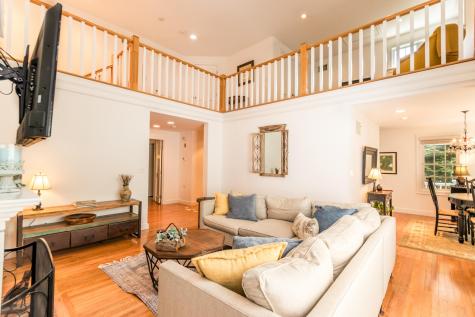 15 Hampton Court Mashpee MA 02649