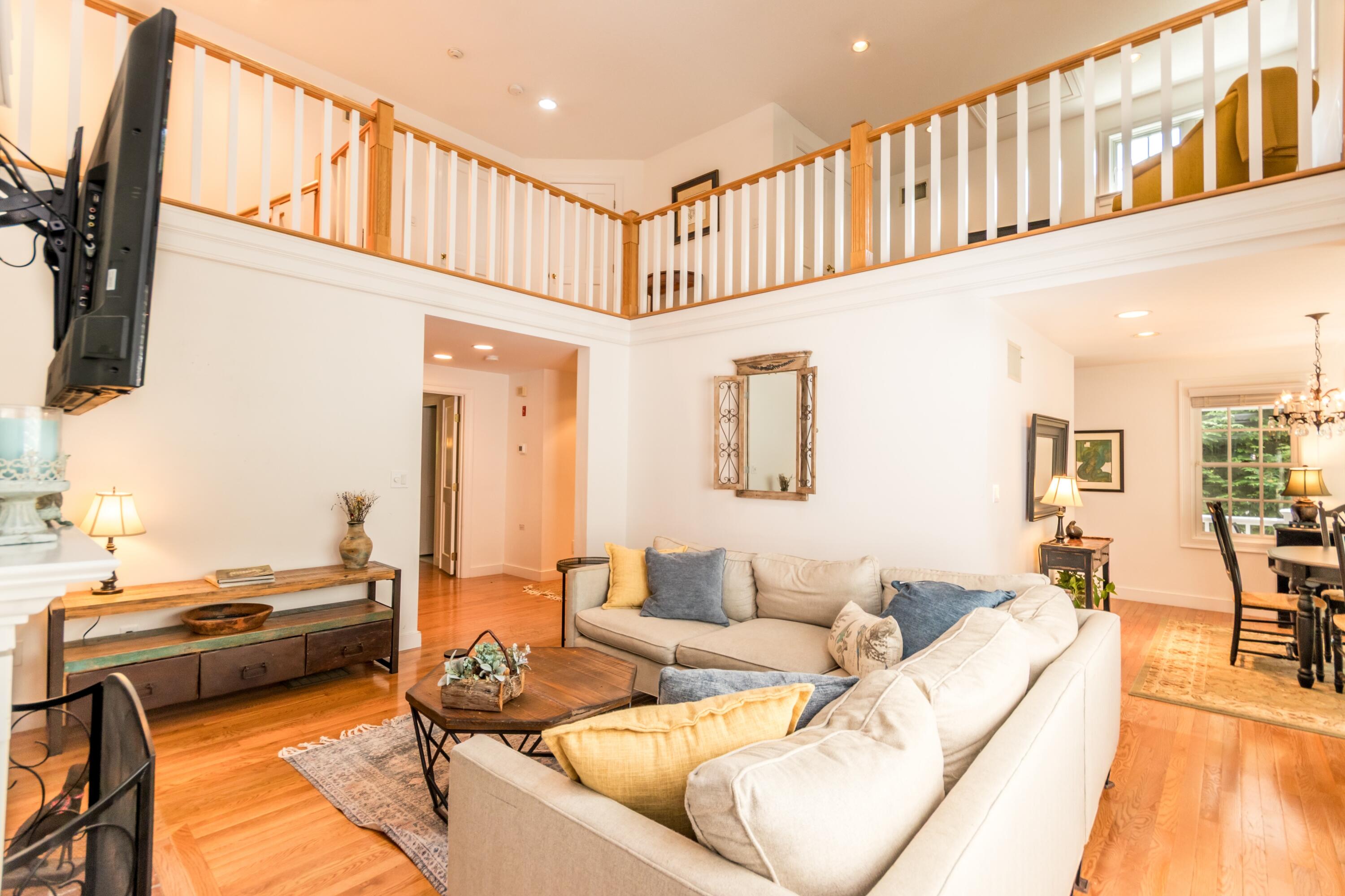 15 Hampton Court Mashpee MA 02649