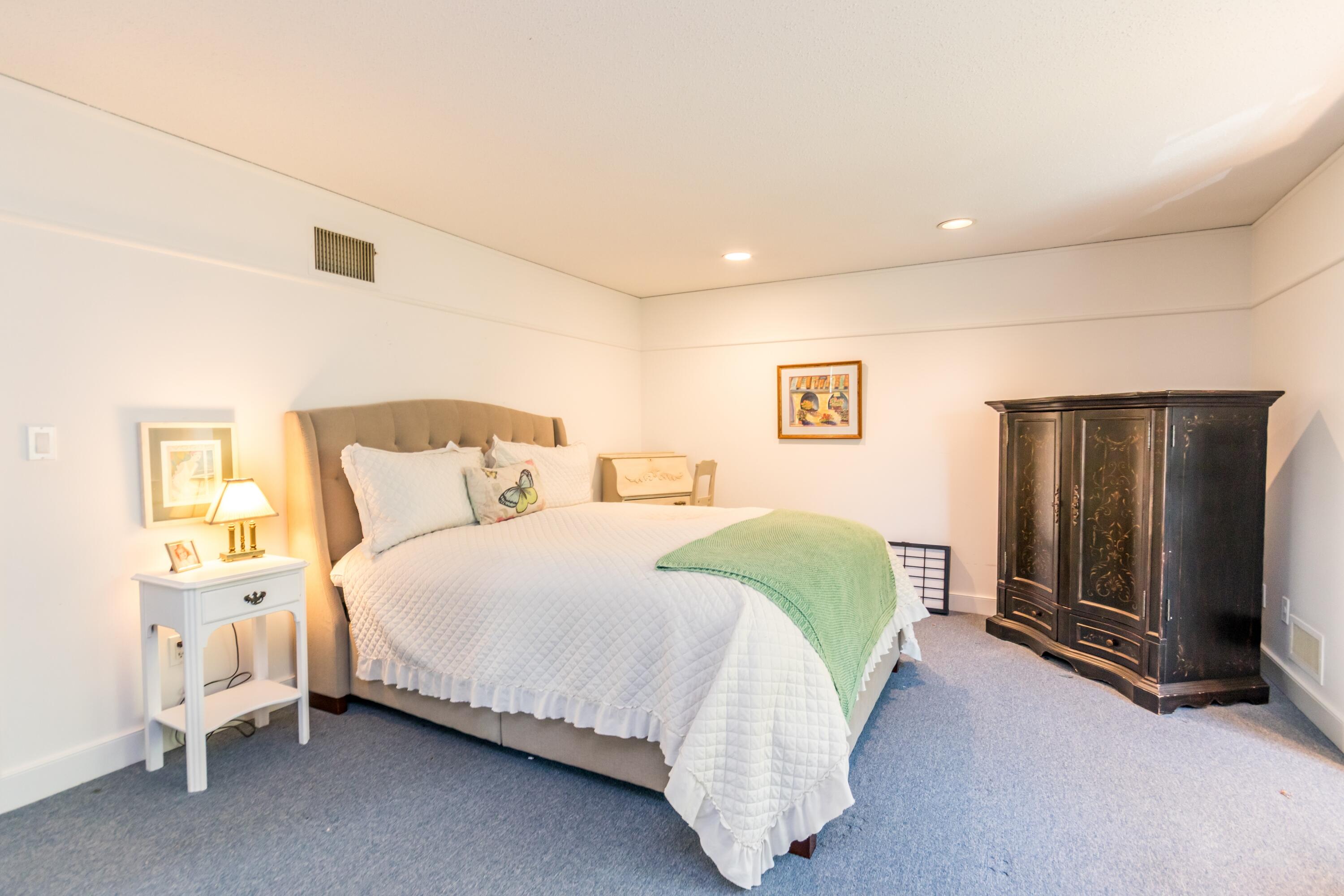 15 Hampton Court Mashpee MA 02649
