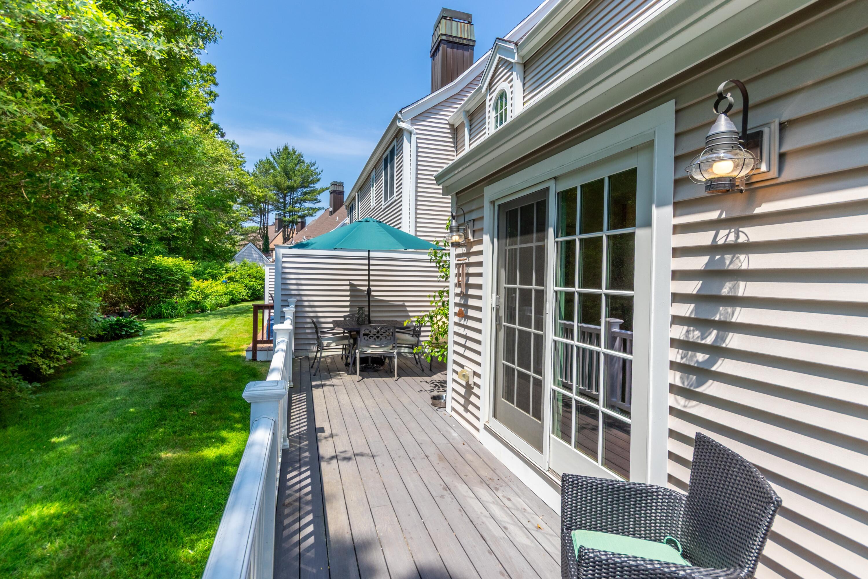 15 Hampton Court Mashpee MA 02649