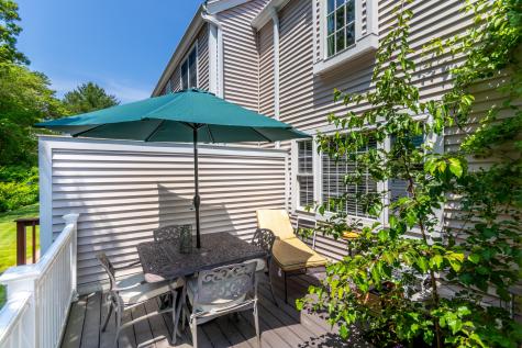 15 Hampton Court Mashpee MA 02649