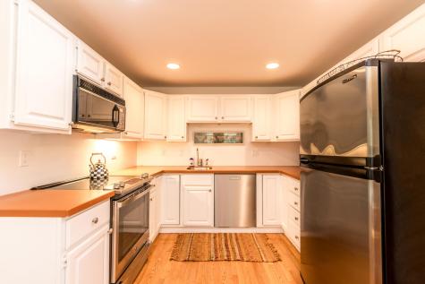15 Hampton Court Mashpee MA 02649