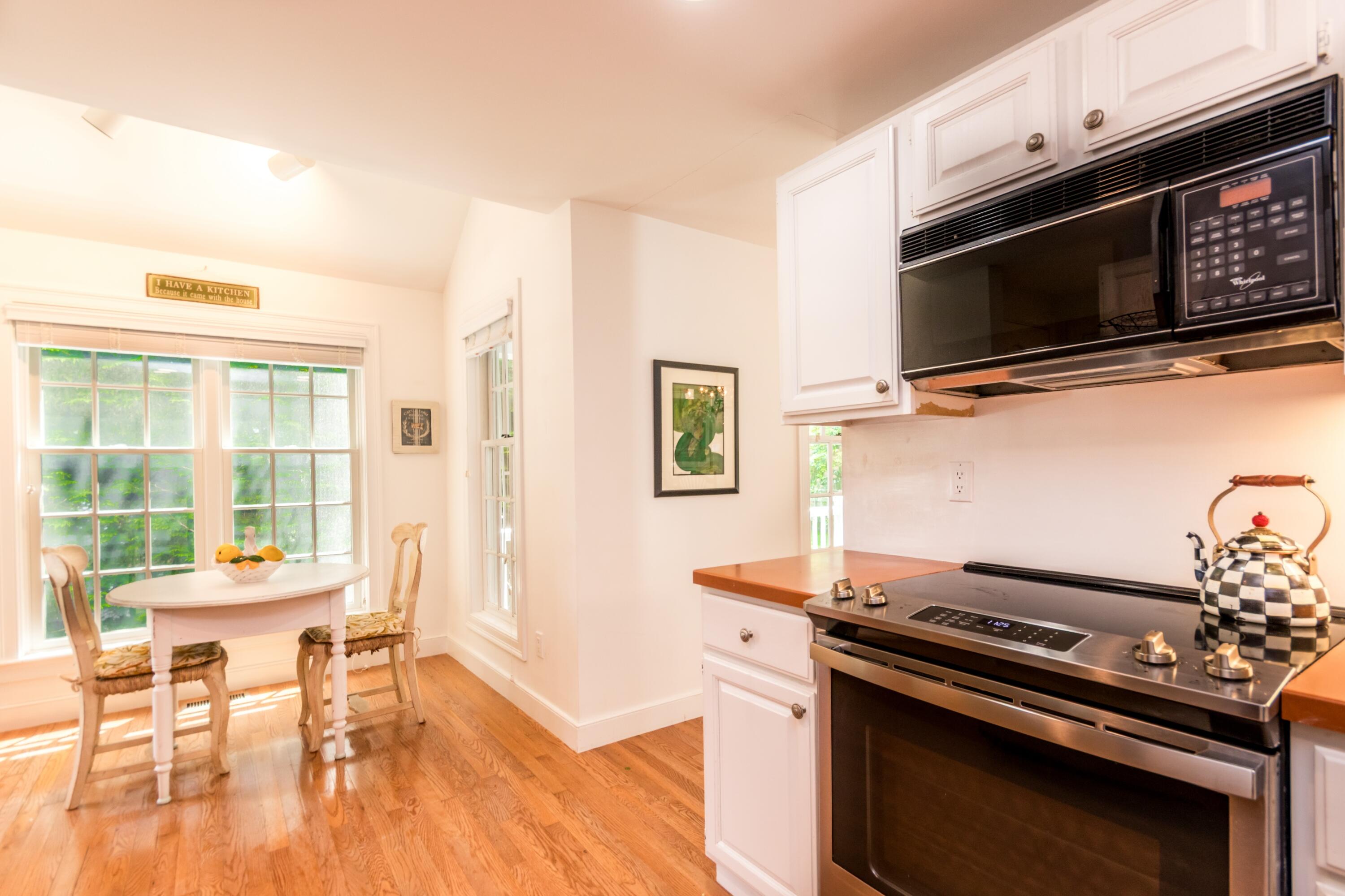 15 Hampton Court Mashpee MA 02649