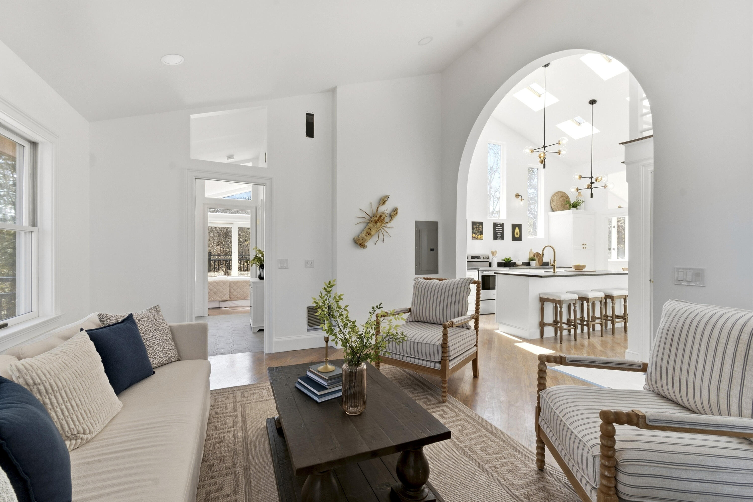 86 Harry Kemp Way, Unit B