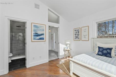 86 Harry Kemp Way Provincetown MA 02657