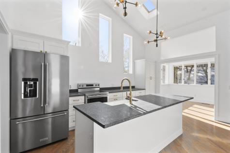 86 Harry Kemp Way Provincetown MA 02657