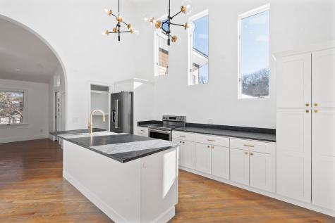 86 Harry Kemp Way Provincetown MA 02657