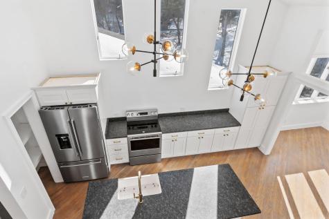 86 Harry Kemp Way Provincetown MA 02657