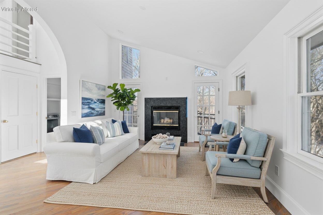 86 Harry Kemp Way, Unit B, Provincetown MA photo 5