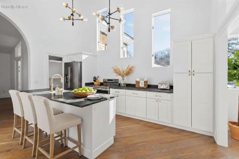 86 Harry Kemp Way Provincetown MA 02657