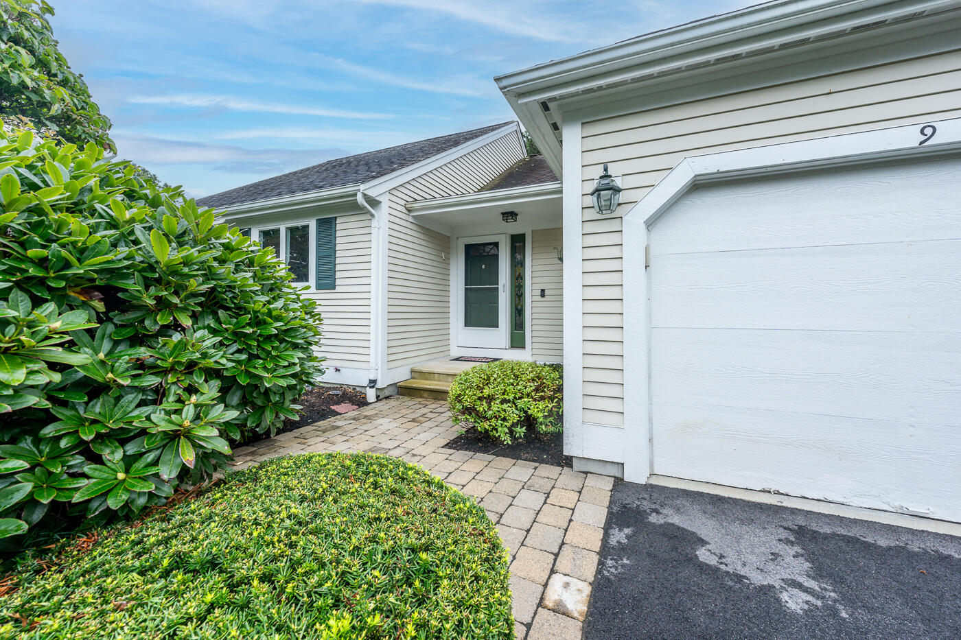 9 Par Three Court Mashpee MA 02649