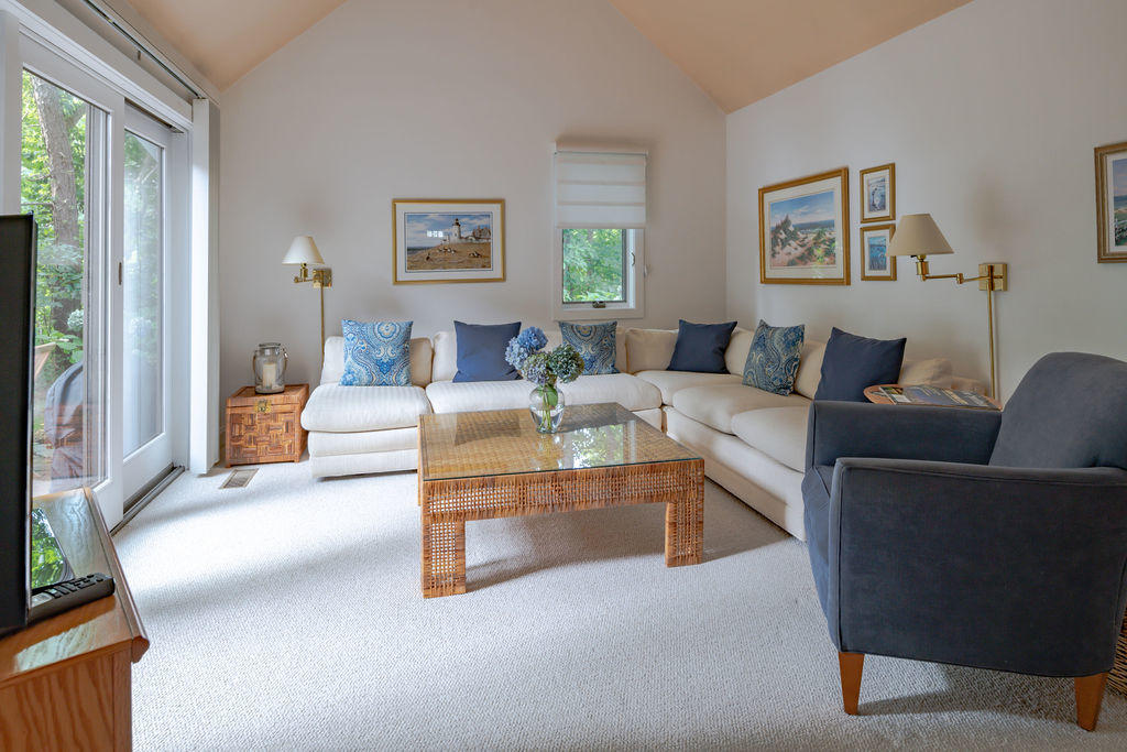 22 Mid-iron Way Mashpee MA 02649