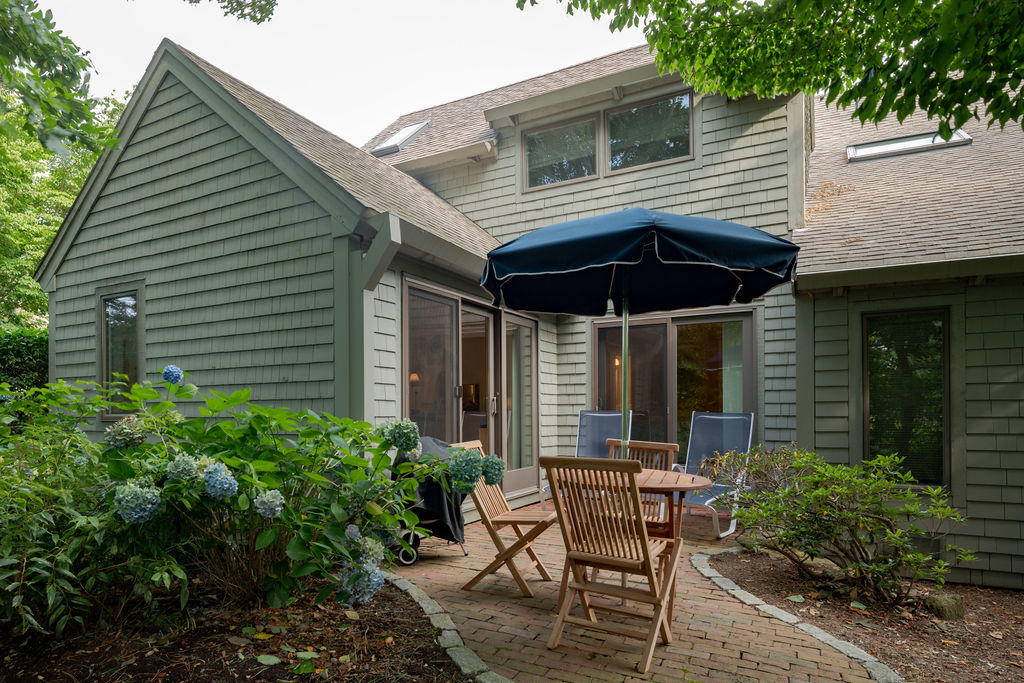22 Mid-iron Way Mashpee MA 02649