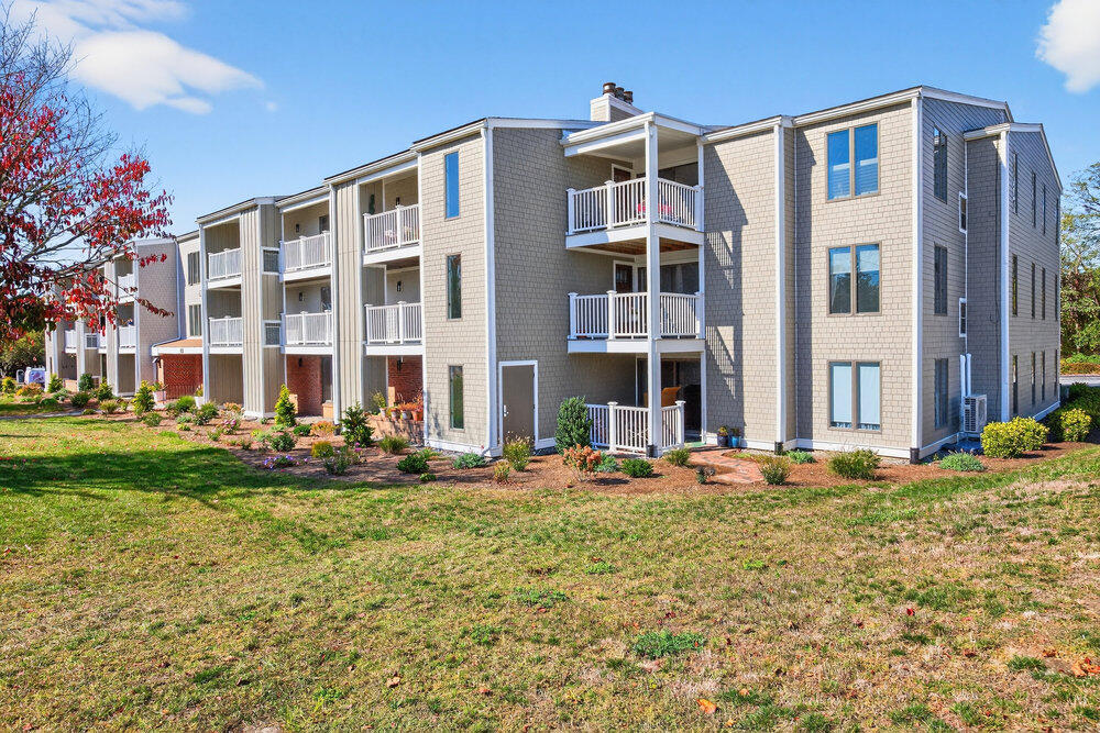 42 Old Colony Way, Unit Apt 15, Orleans MA photo 3