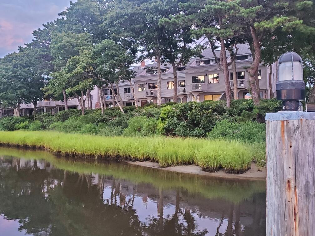 381 Great Oak Road Mashpee MA 02649