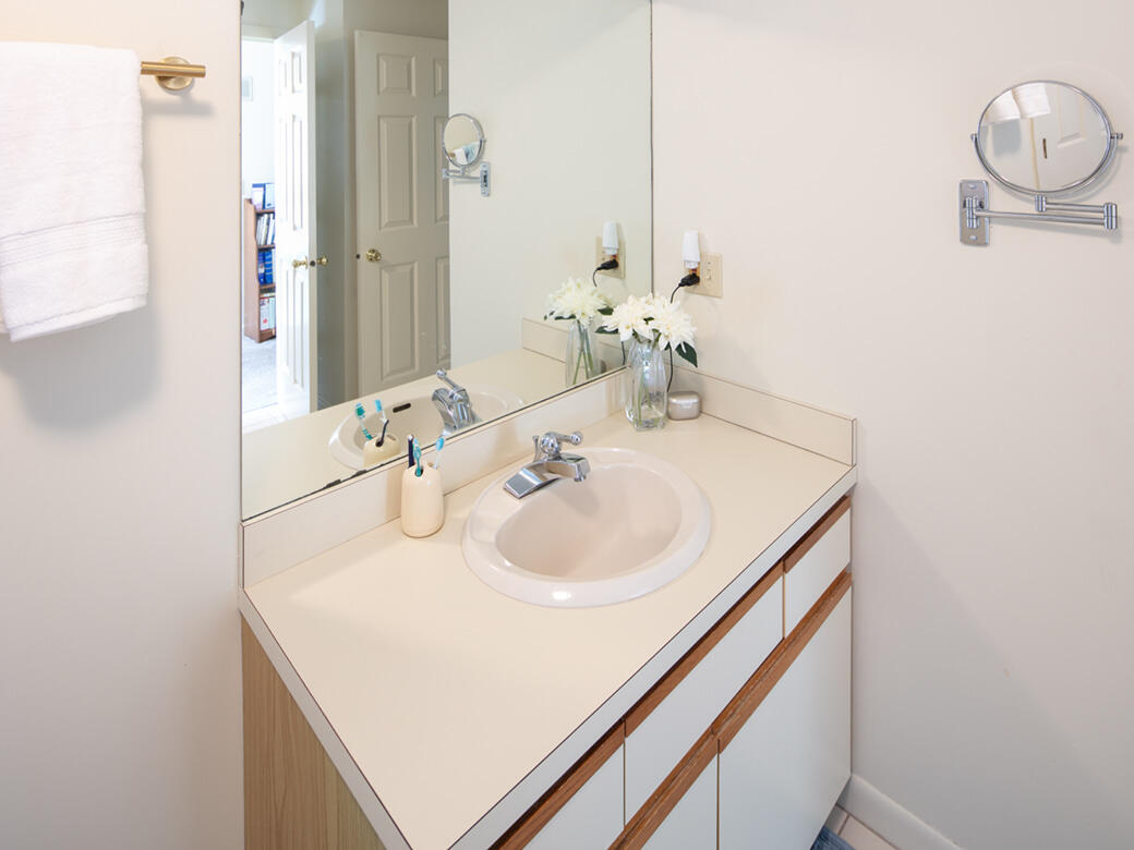 131 Shellback Way Mashpee MA 02649