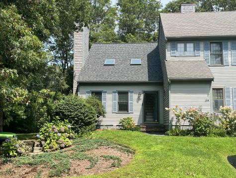 35 Santuit Pond Way Mashpee MA 02649