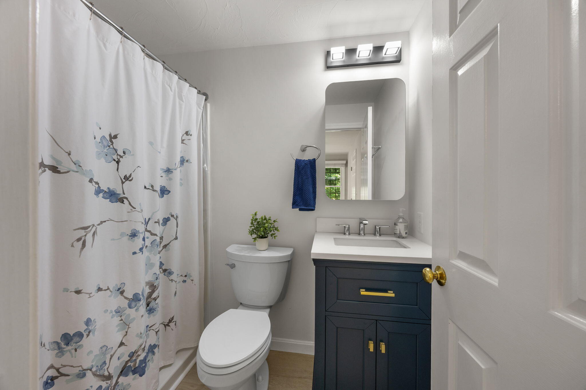 35 Santuit Pond Way Mashpee MA 02649