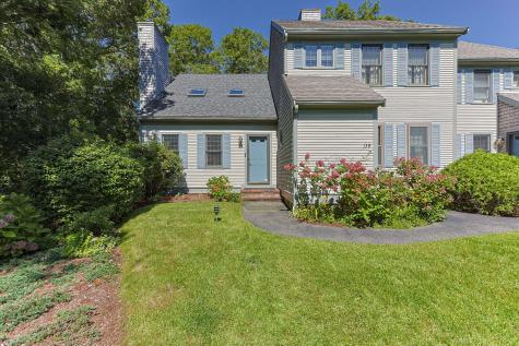 35 Santuit Pond Way Mashpee MA 02649