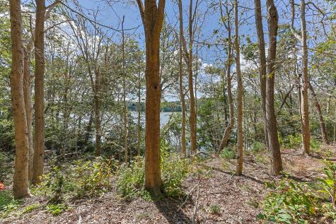 35 Santuit Pond Way Mashpee MA 02649