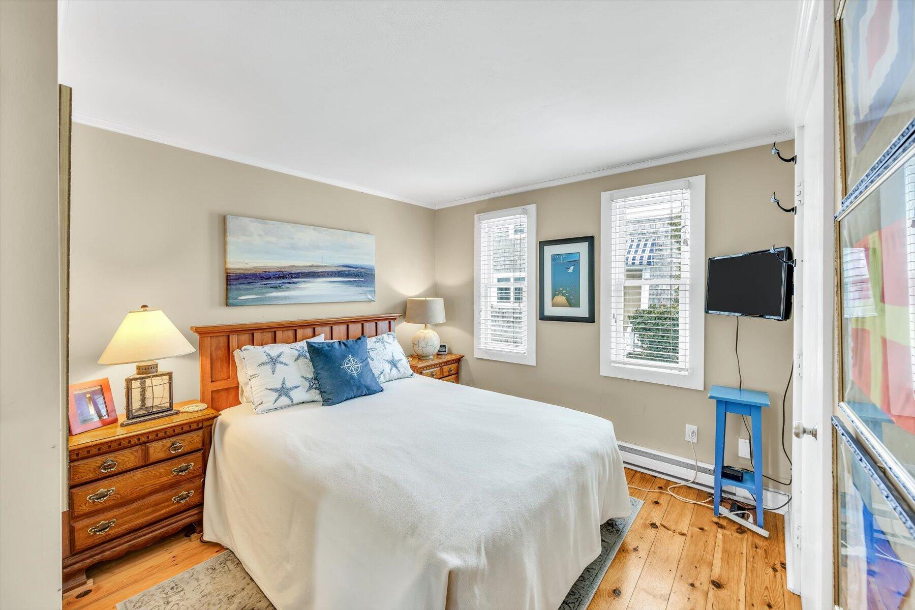15 Cottage Street Provincetown MA 02657