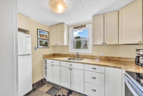 15 Cottage Street Provincetown MA 02657