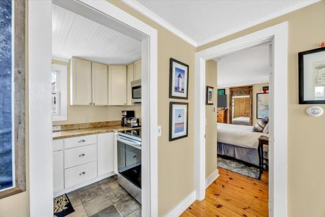 15 Cottage Street Provincetown MA 02657