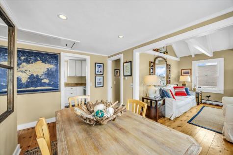 15 Cottage Street Provincetown MA 02657