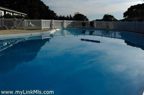 124 Skiff Avenue Vineyard Haven MA 02568