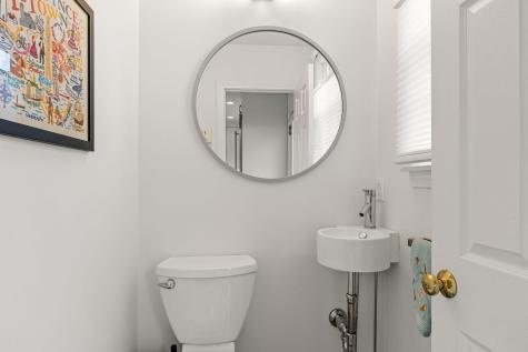 32 Alden Street Provincetown MA 02657