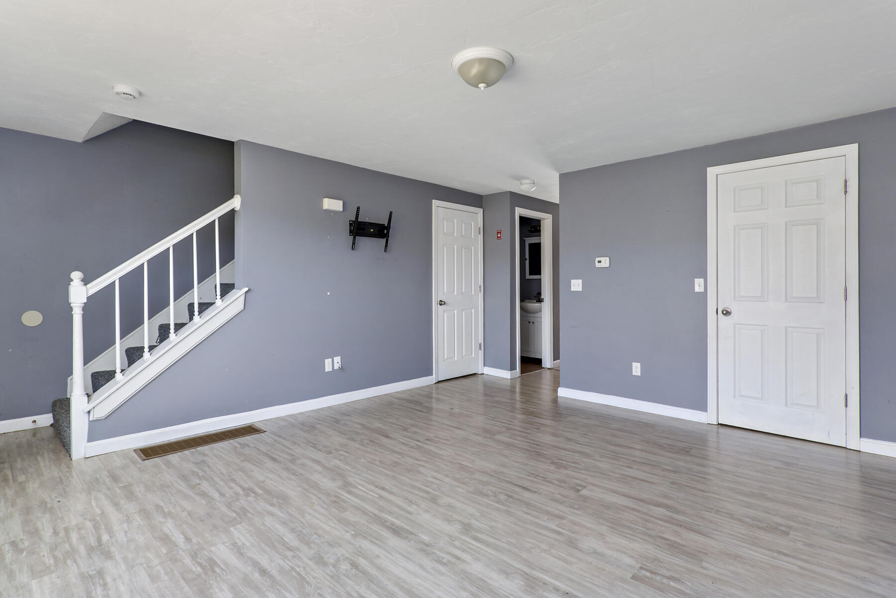573 Carriage Shop Road Falmouth MA 02536