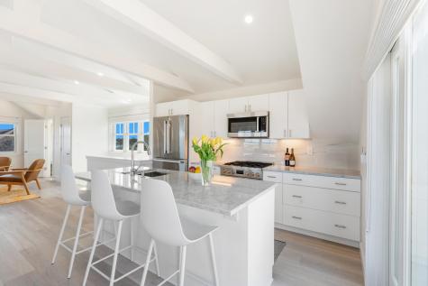 26 Union Court Vineyard Haven MA 02568