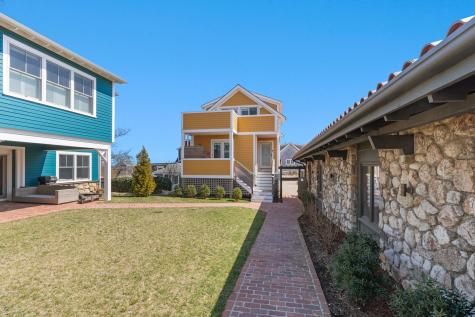 26 Union Court Vineyard Haven MA 02568