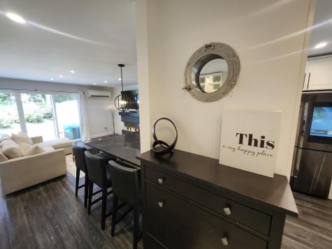 3 Howland Circle MA 02631
