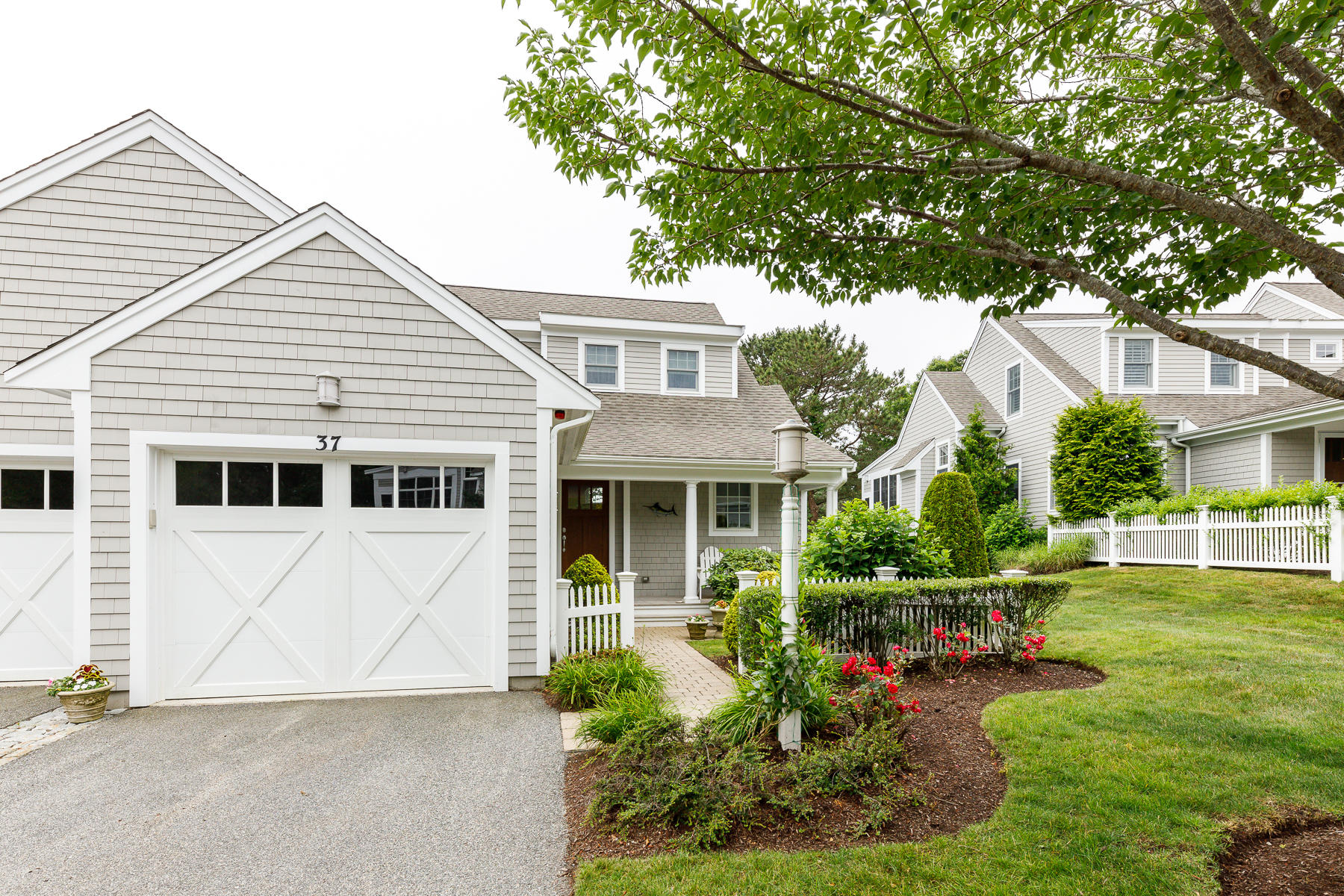 37 Lanyard Way Mashpee MA 02649