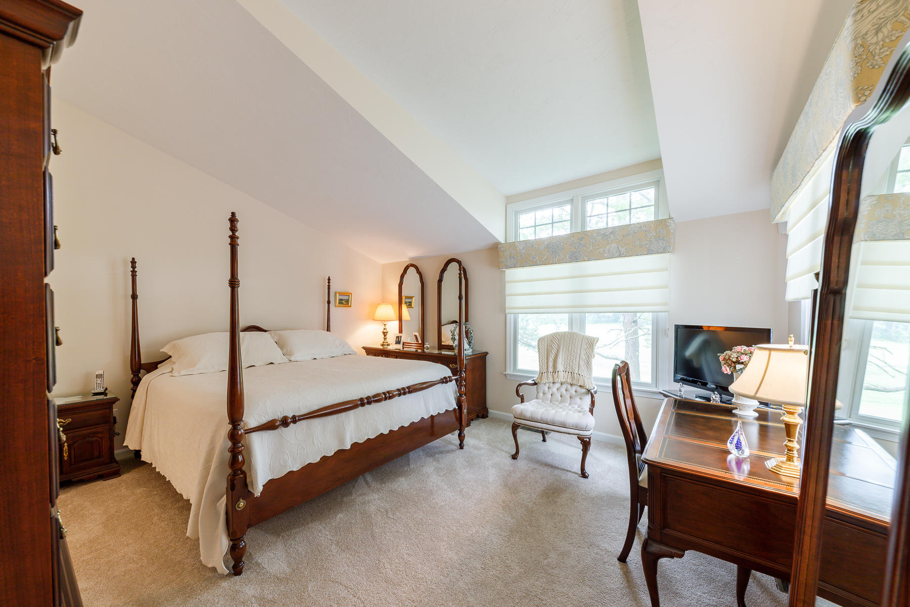 37 Lanyard Way Mashpee MA 02649