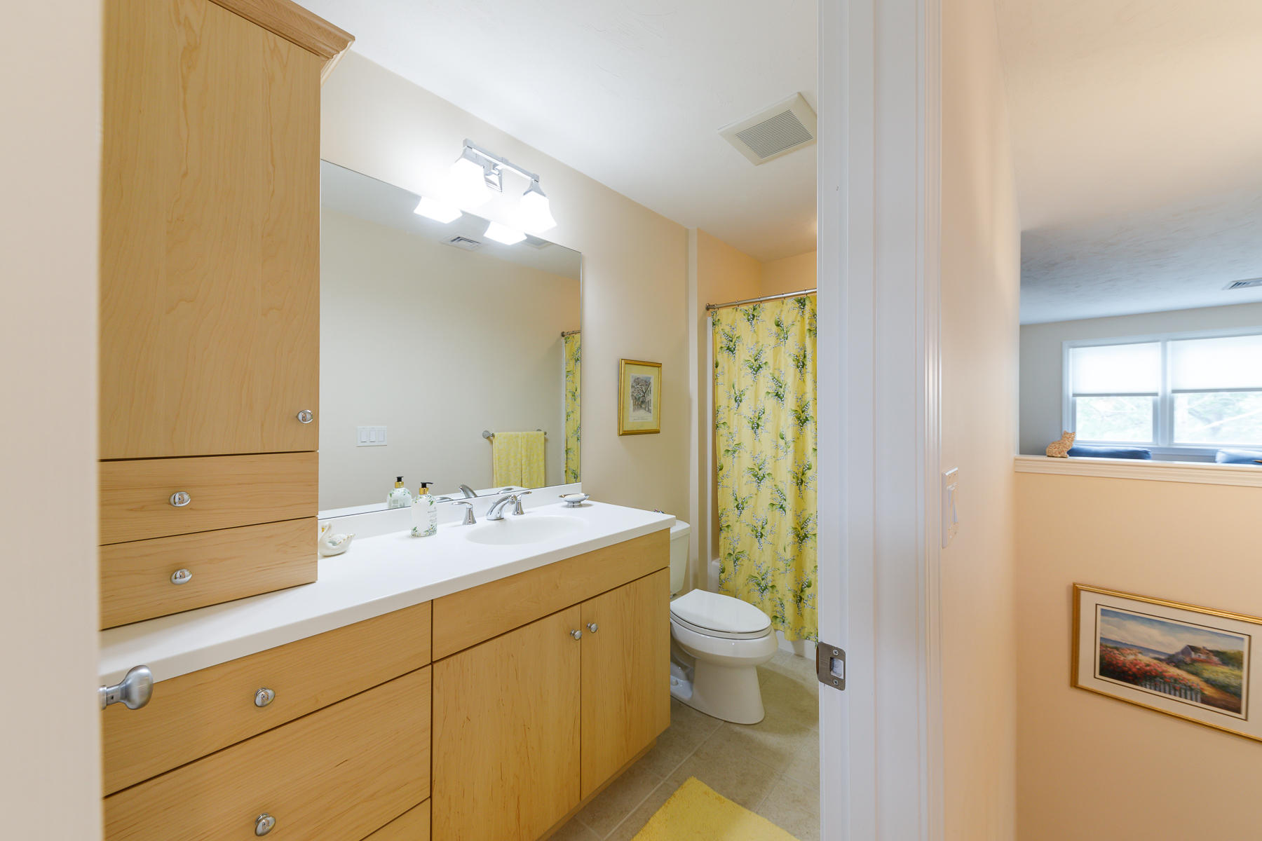 37 Lanyard Way Mashpee MA 02649